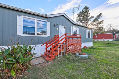 629 Willow Cir, Springtown, TX 76082 - photo 3