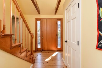 005-Foyer-3916378-large