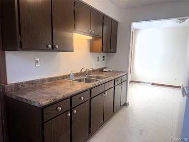 251 Saint Joseph Ave, Trenton, MI 48183 - photo 6