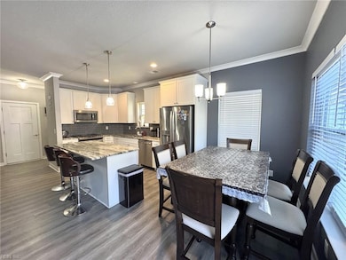 4740 Kilby Dr unit 10, Virginia Beach, VA 23456 - photo 7