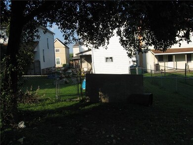 Fenced in Yard.