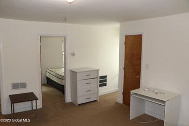 11 Mechanic St, Troy, NY 12180 - photo 3