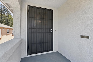 Front building upper unit