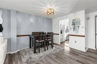 202 Bayberry Ln, Imperial, PA 15126 - photo 4