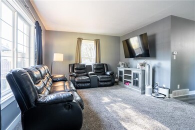 3017 E Douglas Ave, Des Moines, IA 50317 - photo 7