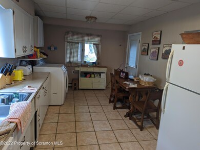 503 Throop St, Dunmore, PA 18512 - photo 7