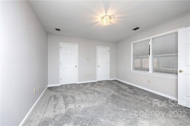 629 Davie Ave, Statesville, NC 28677 - photo 3