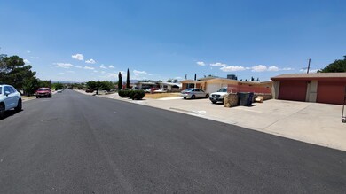 10457 Tomwood Ave, El Paso, TX 79925 - photo 3