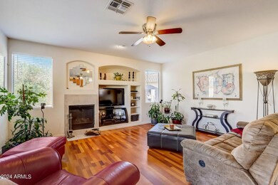 12-web-or-mls-W Hemlock Way-012