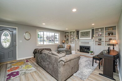 3398 Green Acres Dr, Central Point, OR 97502 - photo 7