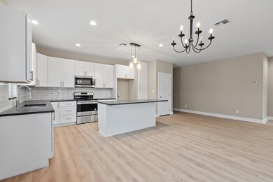 104 Arrow Point, Fredericksburg, TX 78624 - photo 2