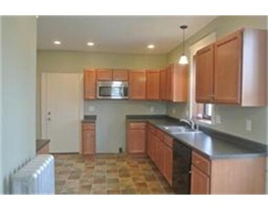 116 Chapin St unit 1, Chicopee, MA 01013 - photo 5