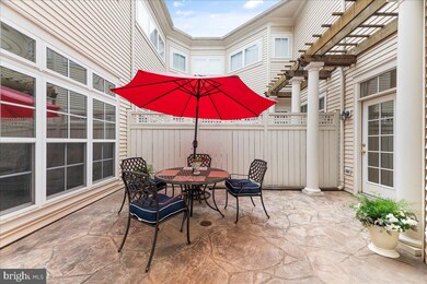 42717 Explorer Dr, Ashburn, VA 20148 - photo 3