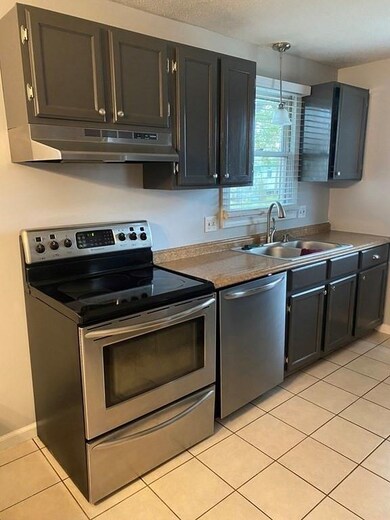 24 Lillian St, Ludlow, MA 01056 - photo 2