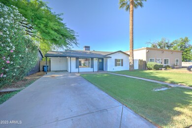 606 W 9th St-2