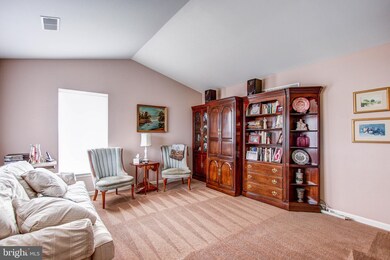 138 W Harmony Dr, Pottstown, PA 19464 - photo 5