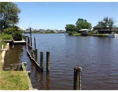 308 Magnolia Ln, Pass Christian, MS 39571 - photo 2