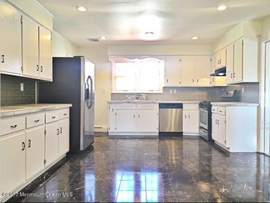 420 Amboy Rd, Keyport, NJ 07735 - photo 4