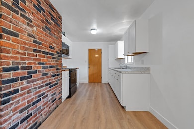 2541 Center Waverly Ave, Redding, CA 96001 - photo 3