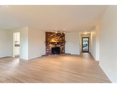 825 Oak St, Lake Oswego, OR 97034 - photo 4