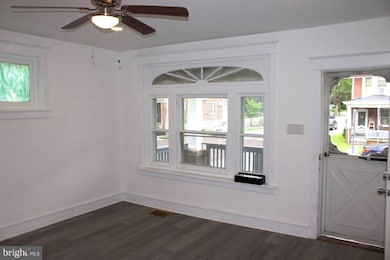 1257 Queen St, Pottstown, PA 19464 - photo 3