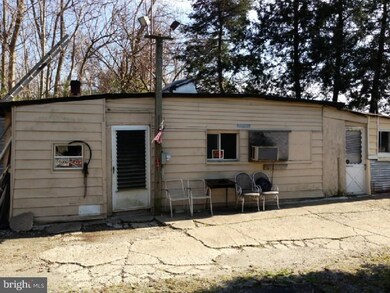 6804 Clover Ln, Upper Darby, PA 19082 - photo 6