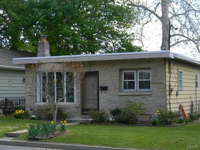 832 W Lafayette St, Easton, PA 18042 - photo 2