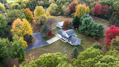 5338 S Meridian Rd, Jackson, MI 49201 - photo 3