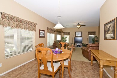 Dine in Kitchen