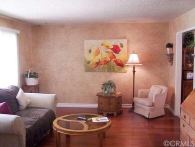 Living Room w Wood Floors