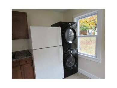 37-39 Cromwell St, Kittery, ME 03904 - photo 6