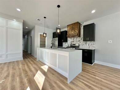 2444 Carmel St unit B, Houston, TX 77091 - photo 3