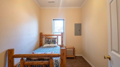 Home in town for sale thayer13