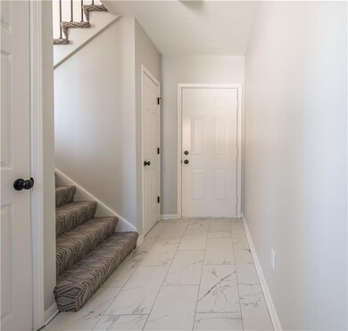 812 NW North Summit Cir, Blue Springs, MO 64015 - photo 6