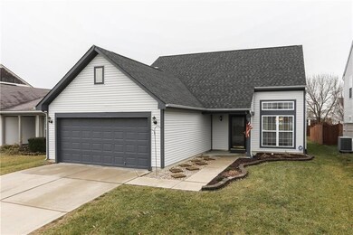 2702 Longleaf Dr, Greenwood, IN 46143 - photo 2