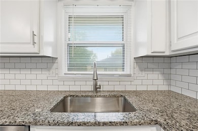 216 Bittersweet Ln, Lansing, KS 66043 - photo 7