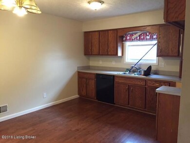 240 Aulbern Dr E, Mount Washington, KY 40047 - photo 5