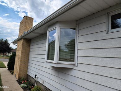 310 12th Ave NE, Jamestown, ND 58401 - photo 4