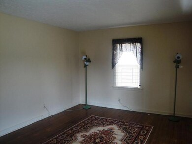 619 N Dawson Ave, Columbus, OH 43219 - photo 4