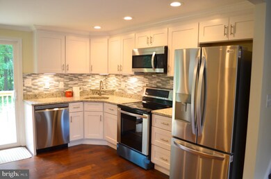 9831 Branchleigh Rd, Randallstown, MD 21133 - photo 7