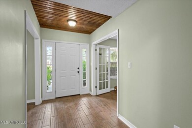 04-Entryway