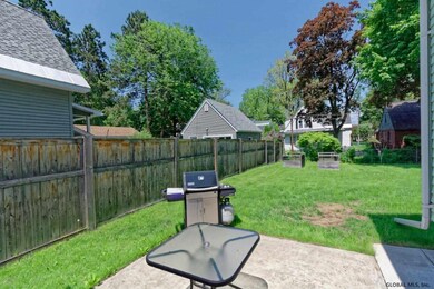 210 Wren St, Schenectady, NY 12302 - photo 5