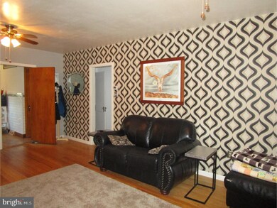 702 S Temple Blvd, Temple, PA 19560 - photo 6