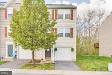 327 Scarboro Dr, Bunker Hill, WV 25413 - photo 2