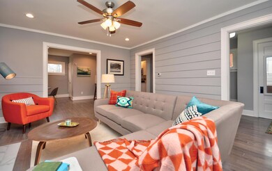 Living Room (3)