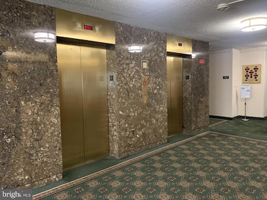 Skyline Plaza unit 1216N, Baileys Crossroads, VA 22041 - photo 3