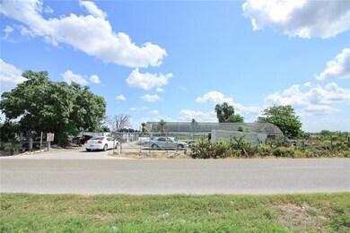 417 Wisconsin Rd, Donna, TX 78537 - photo 5