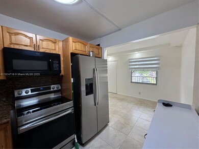 251 SW 132nd Way unit 306H, Pembroke Pines, FL 33027 - photo 4