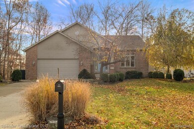 10250 Mill Pointe Dr unit 7, Goodrich, MI 48438 - photo 3