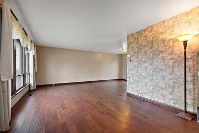 17616 Grandview Dr, Hazel Crest, IL 60429 - photo 3